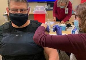 Wenatchee Police Officers start receiving COVID-19 vaccine