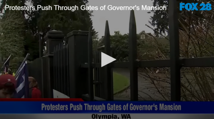 outside gates of the governor's mansion