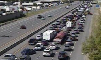 Crash on westbound I-90 shuts down freeway on busy travel day