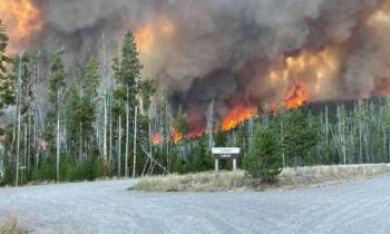 Wildfire near Stanley causes evacuation advisories