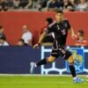 Suarez scores twice as Miami crush Chicago