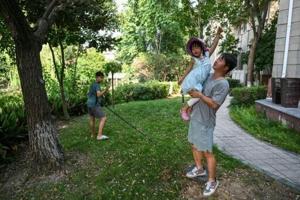 China’s ‘full-time dads’ challenge patriarchal norms