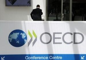 Legal migration to OECD reaches new record in 2023