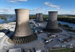 Cheers, angst as US nuclear plant Three Mile Island to reopen